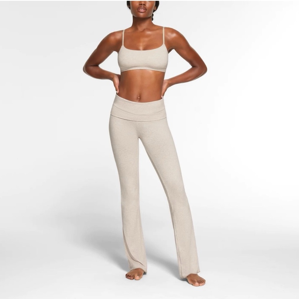 NWT Skims white Foldover Pants size L